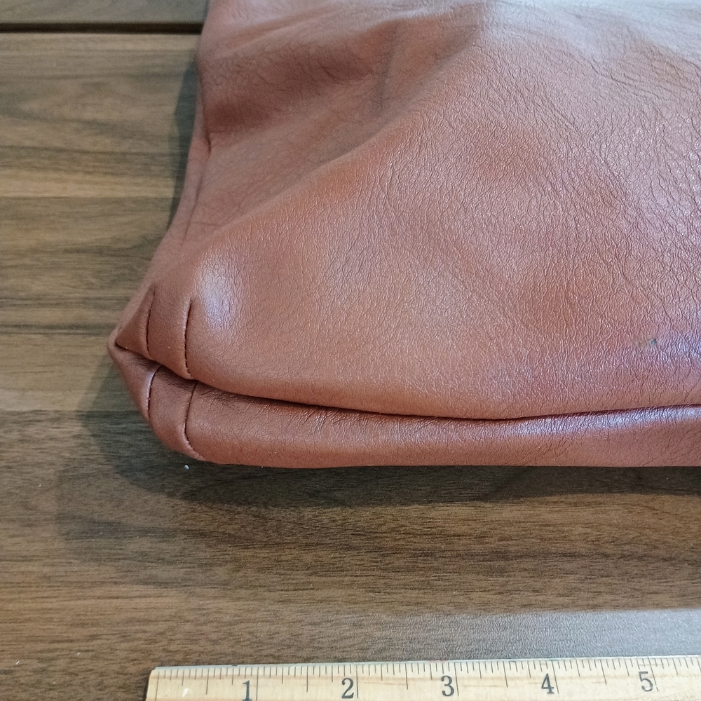 Relic Brown Vegan Leather Hand Bag - Picture 5 of 10